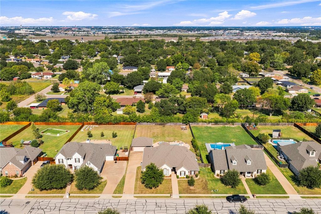 545 Hunton Lane, Robinson, TX 76706