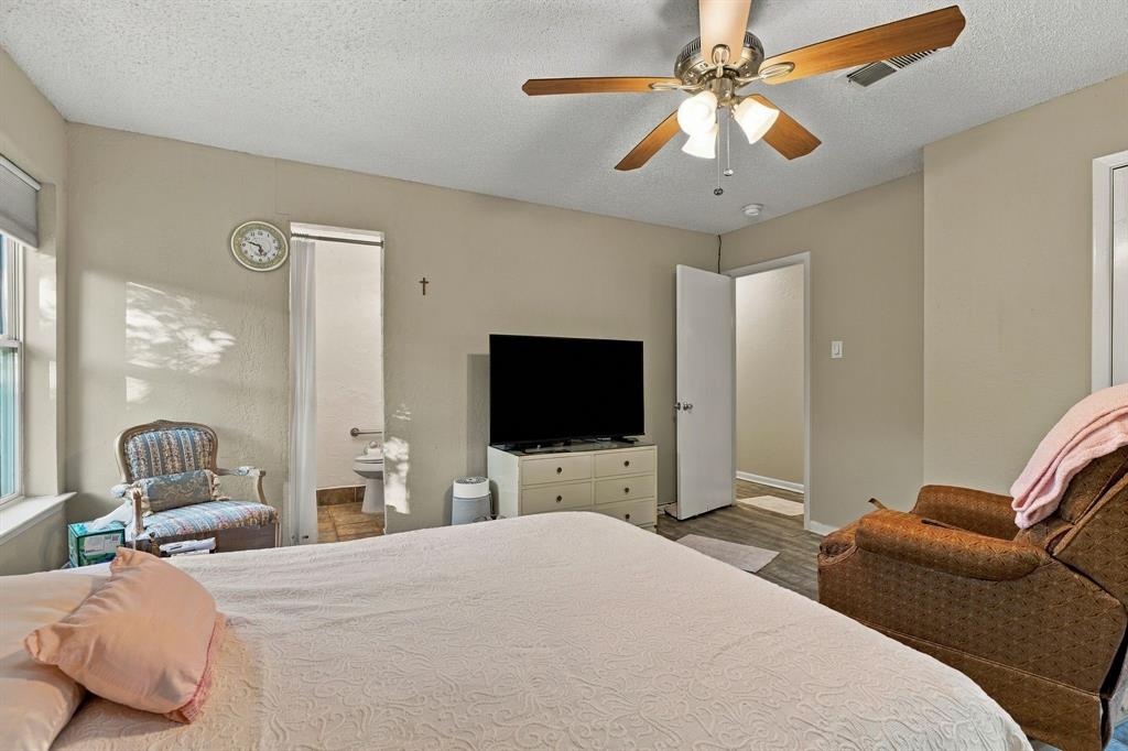 1300 Oak Country, Weatherford, TX 76085