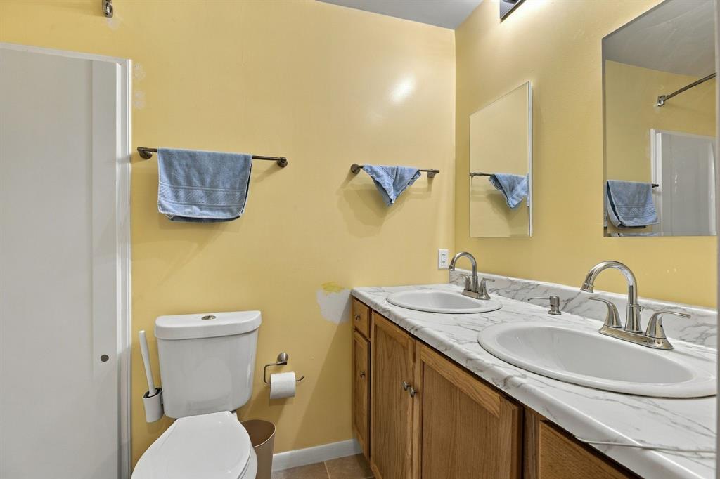 1300 Oak Country, Weatherford, TX 76085