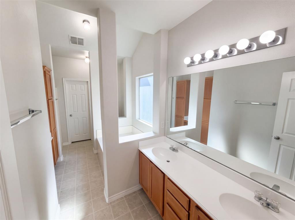 2309 Windsor Farms Drive, Denton, TX 76207