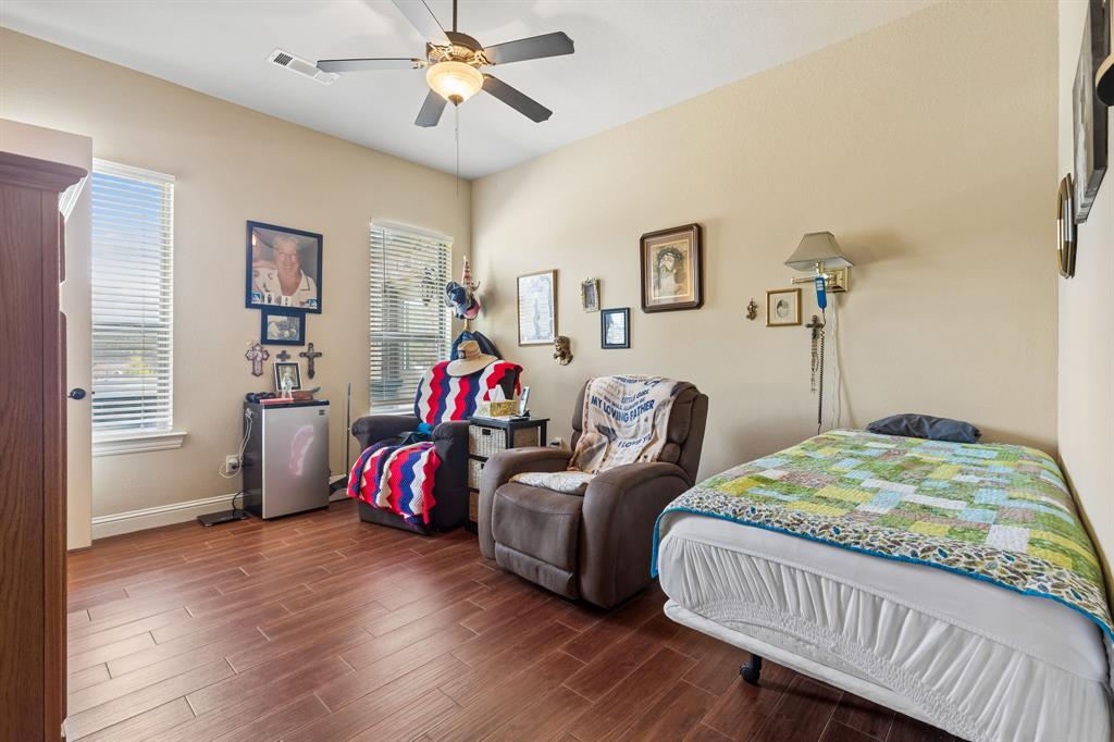 Secondary Bedroom
