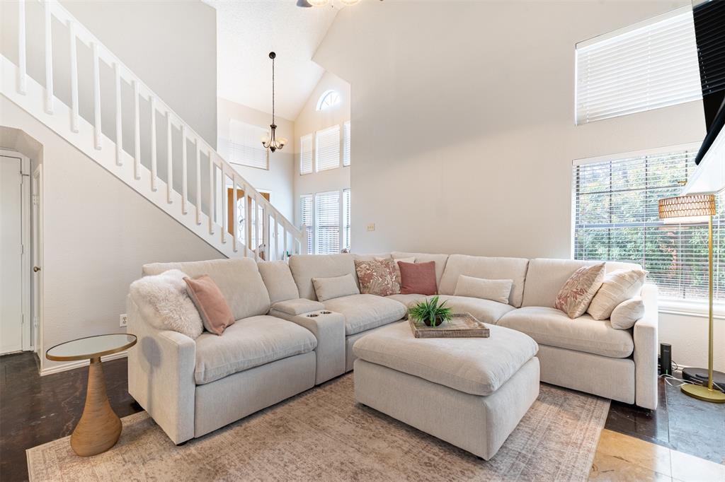 422 Santa Fe Trail, #11, Irving, TX 75063