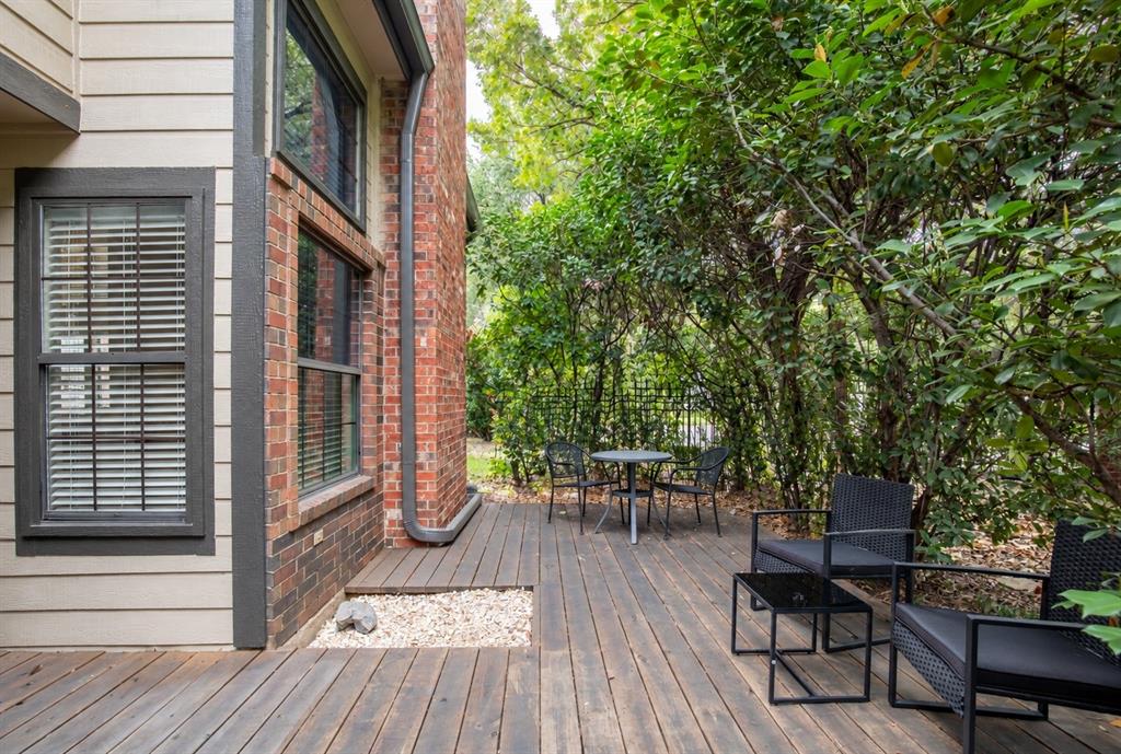 422 Santa Fe Trail, #11, Irving, TX 75063