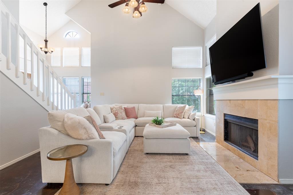 422 Santa Fe Trail, #11, Irving, TX 75063
