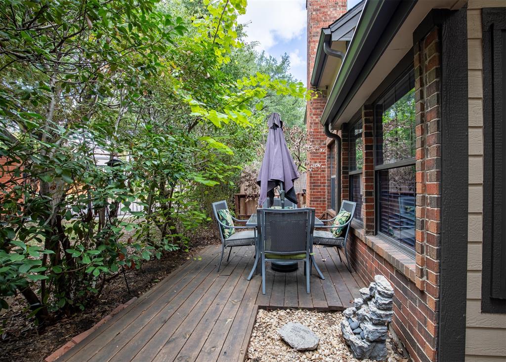 422 Santa Fe Trail, #11, Irving, TX 75063