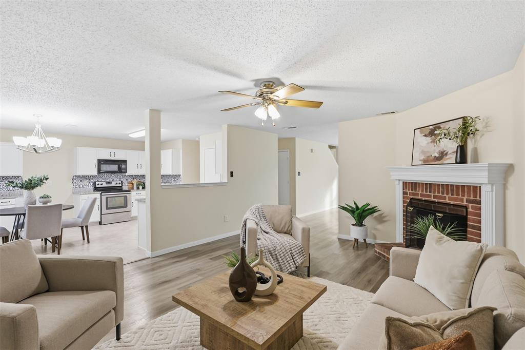 Beautiful open floorplan!