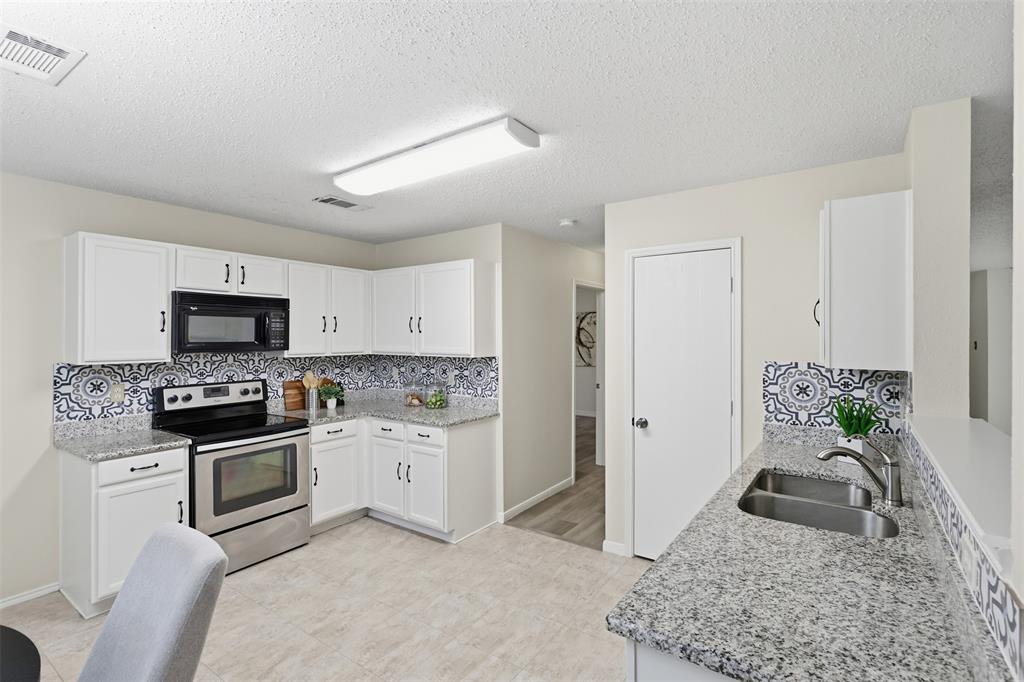 5312 Emmeryville Lane, Fort Worth, TX 76244