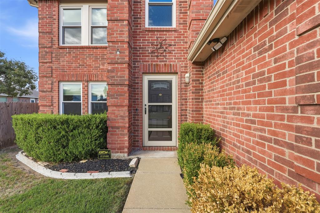 5312 Emmeryville Lane, Fort Worth, TX 76244