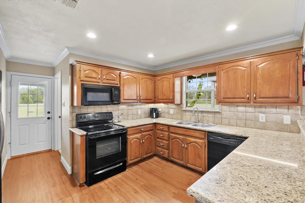 9 Amanda Lane, Rockwall, TX 75032 9 Amanda Lane, Rockwall, TX 75032
