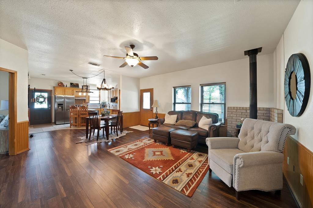 146 Private Road 1525, Bridgeport, TX 76426