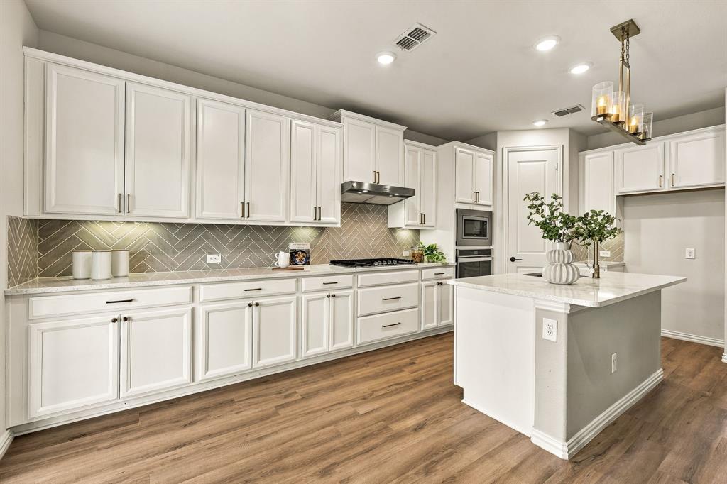2329 Bella Court, Carrollton, TX 75010