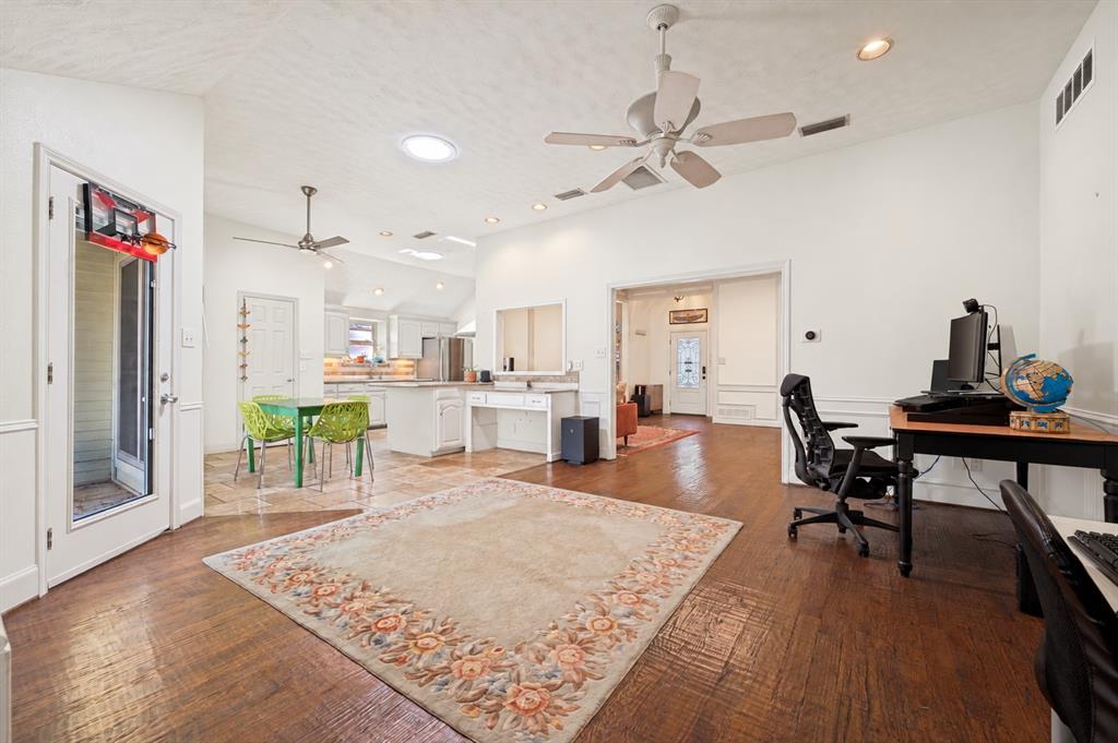 Virtual renovation: Wall colors digitally altered