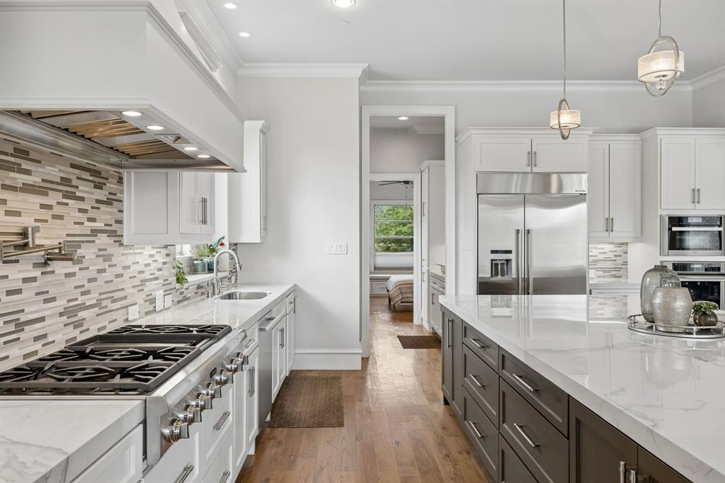 917 Lake Carillon Lane, Southlake, TX 76092