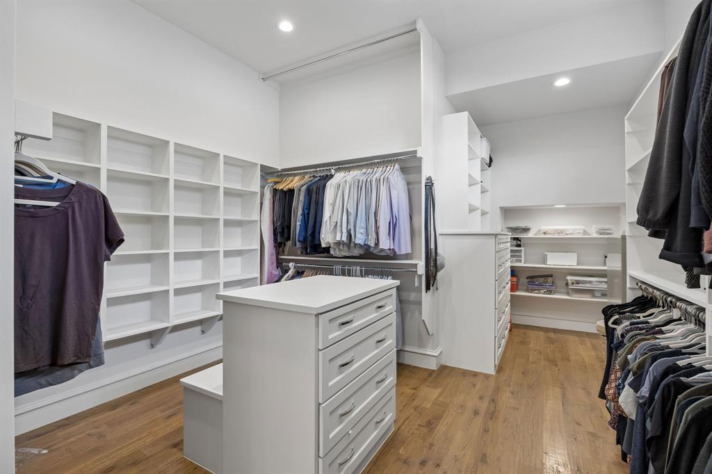 917 Lake Carillon Lane, Southlake, TX 76092