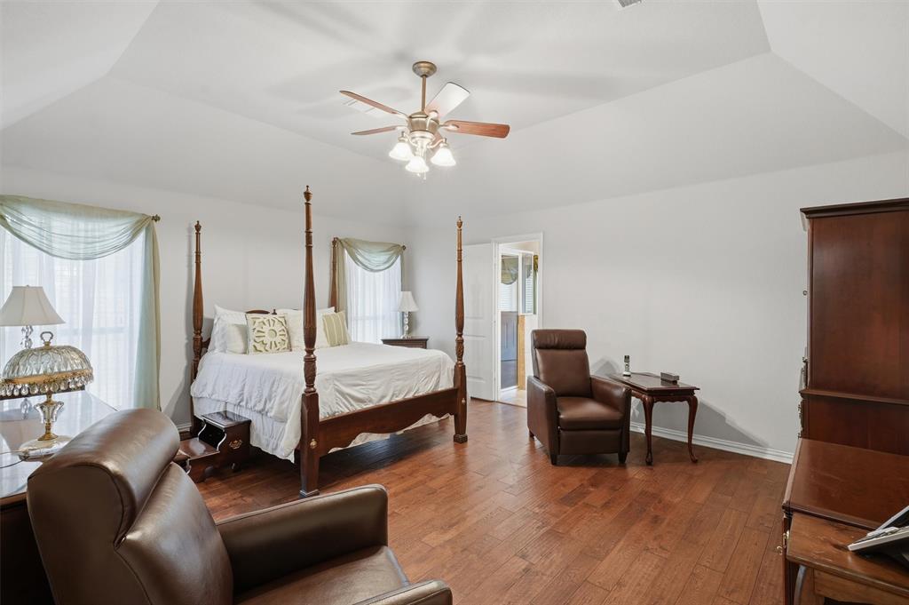 136 Castle Pines Drive, Willow Park, TX 76008
