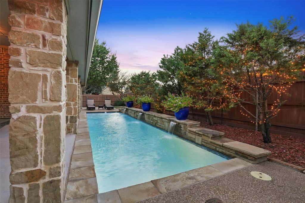 136 Castle Pines Drive, Willow Park, TX 76008