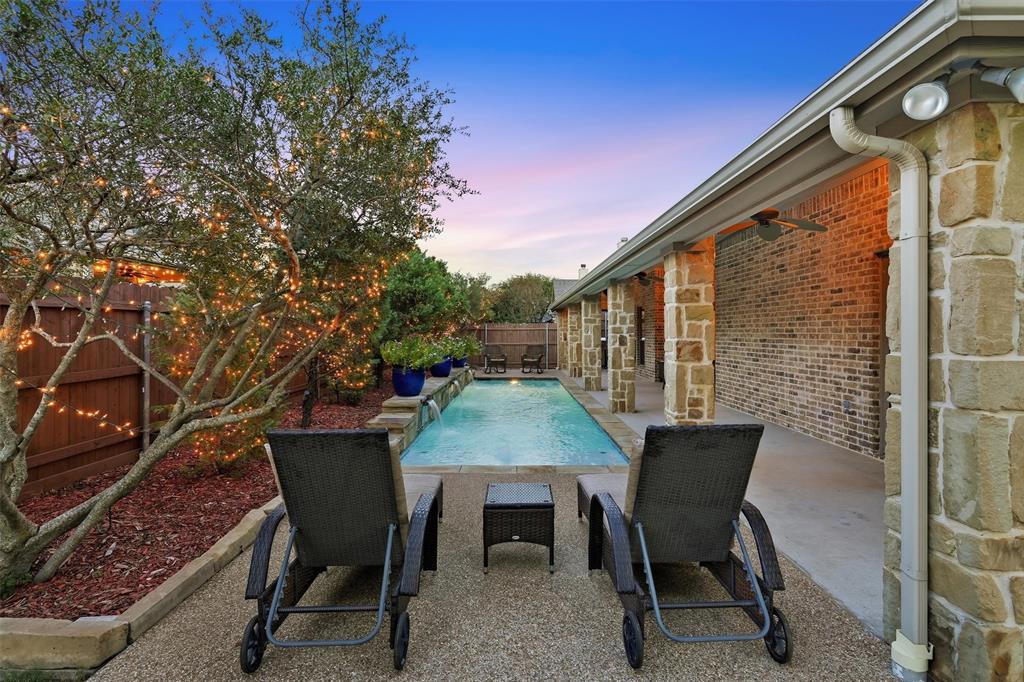 136 Castle Pines Drive, Willow Park, TX 76008