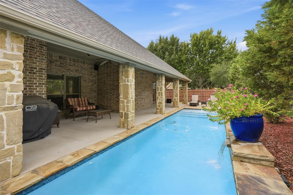136 Castle Pines Drive, Willow Park, TX 76008