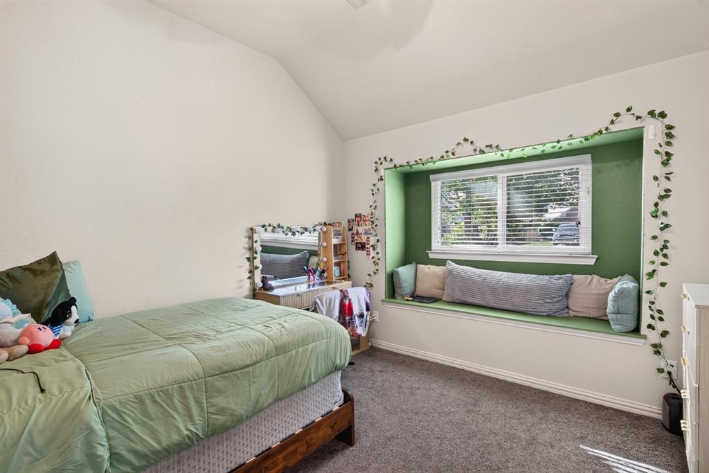 700 Edgewood Drive, DeSoto, TX 75115