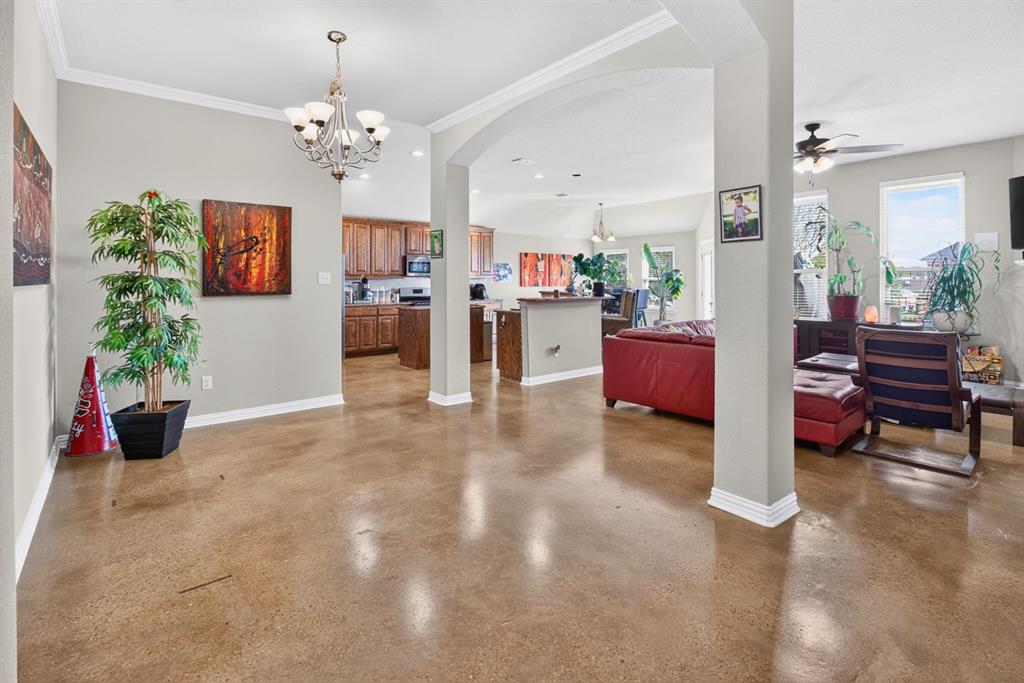700 Edgewood Drive, DeSoto, TX 75115