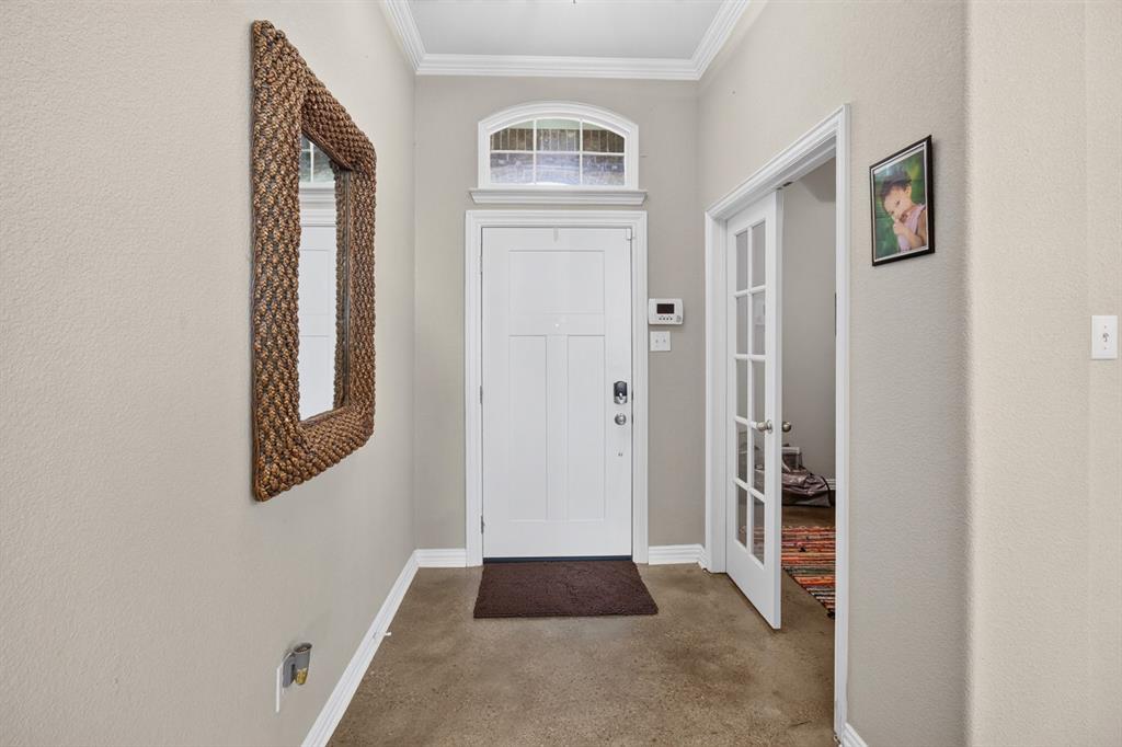 700 Edgewood Drive, DeSoto, TX 75115