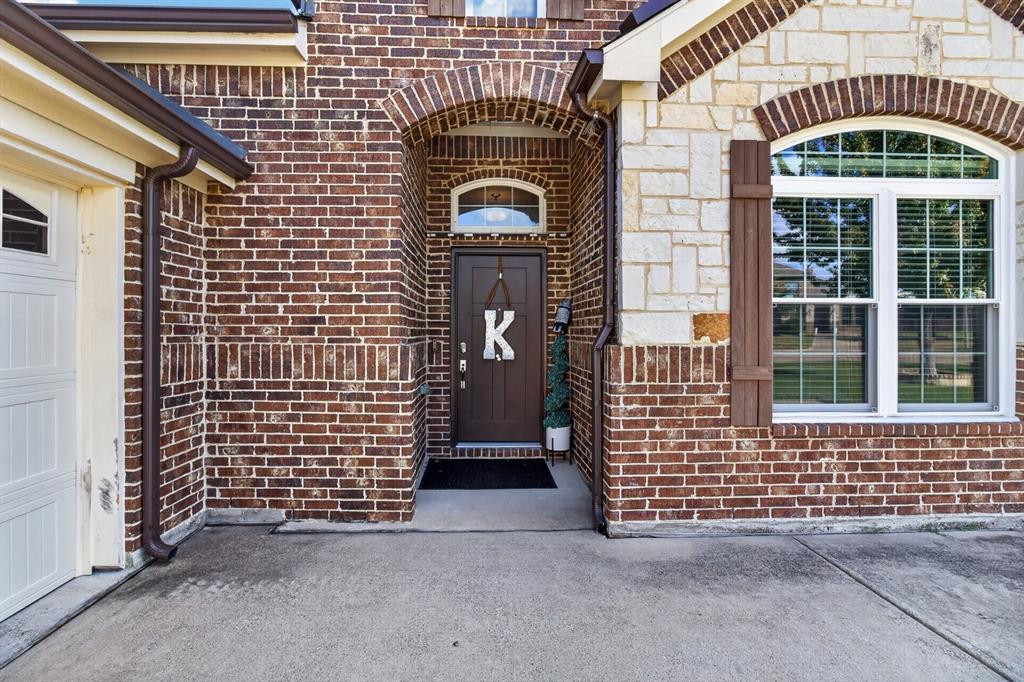 700 Edgewood Drive, DeSoto, TX 75115