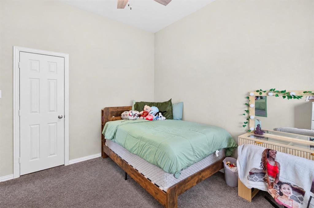 700 Edgewood Drive, DeSoto, TX 75115