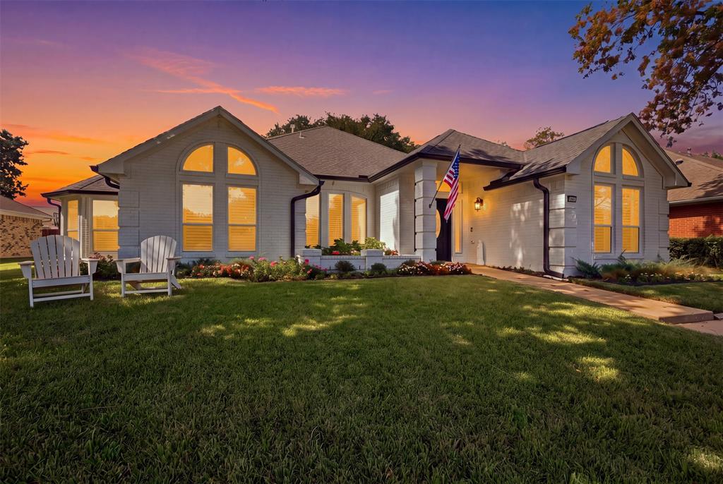 121 Lansdowne Circle, Coppell, TX 75019