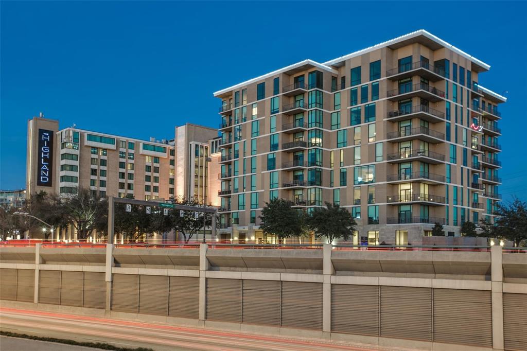 Incredible location with direct access to the Katy Trail, Mockingbird Station with its restaurants, shops, movie theater and DART Rail station- and just across from SMU, Highland Park and University Park. Walk score of 81!