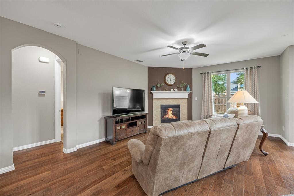 3014 Aurora Mist Drive, Little Elm, TX 75068
