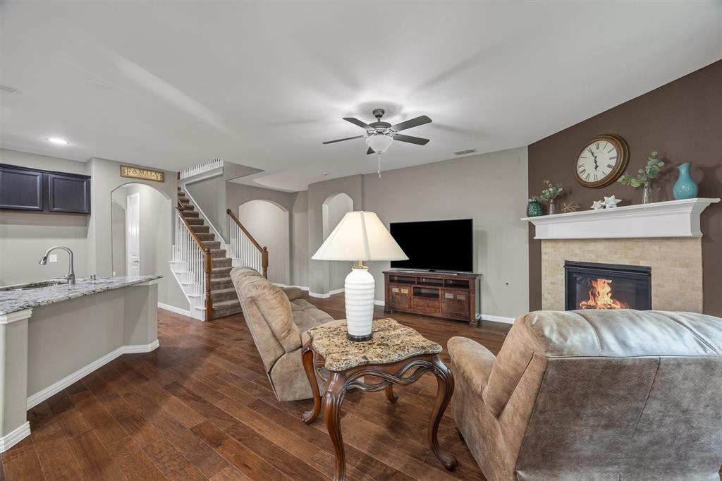3014 Aurora Mist Drive, Little Elm, TX 75068