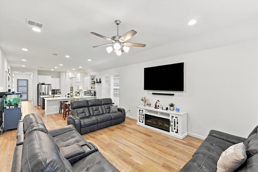 1451 Kingswell Lane, Forney, TX 75126
