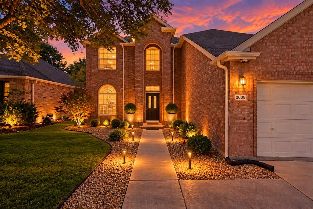 Virtual Twilight Front Entranceway