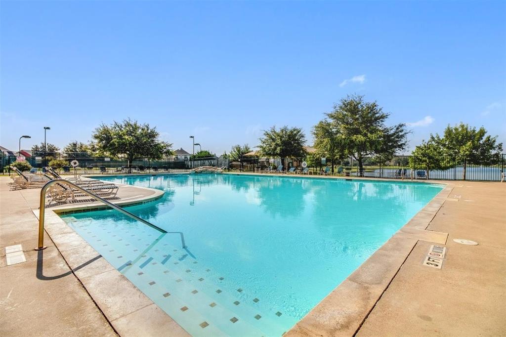 Community pool