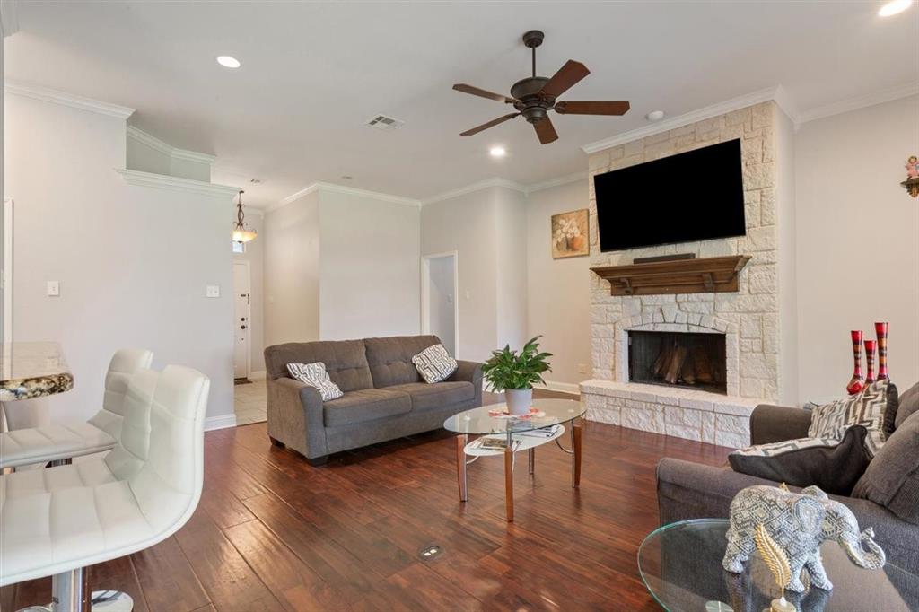 329 Edinburgh Lane, Waco, TX 76712 329 Edinburgh Lane, Waco, TX 76712
