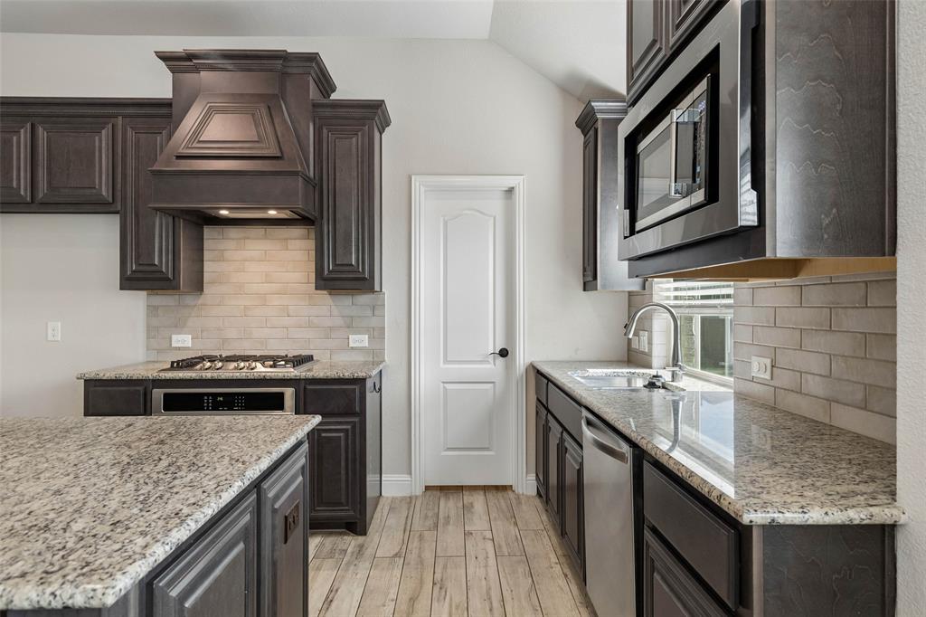 2550 Brookside Drive, Royse City, TX 75189