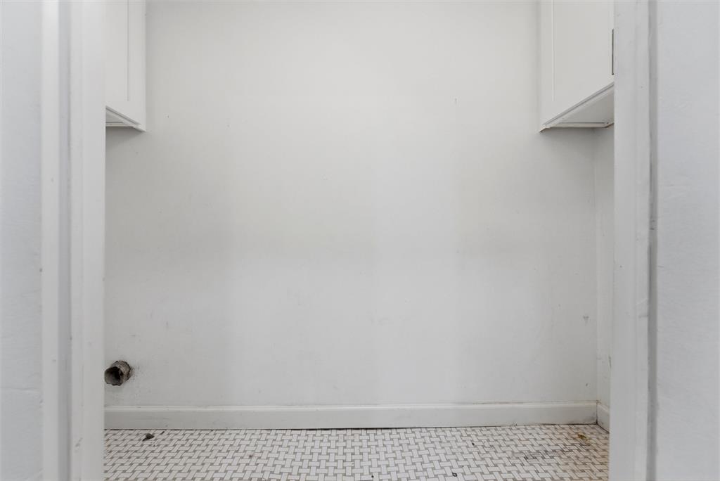 4611 Country Creek Drive Dallas, TX. Unit 1023