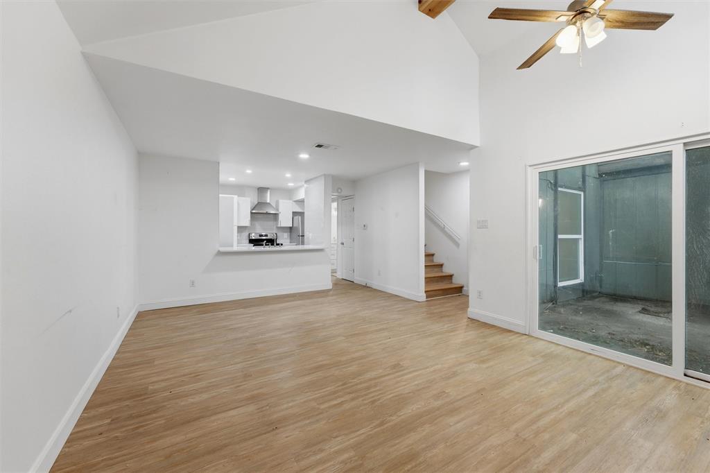 4611 Country Creek Drive Dallas, TX. Unit 1023