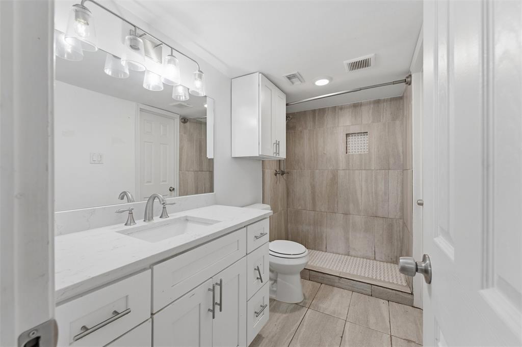 4611 Country Creek Drive Dallas, TX. Unit 1023
