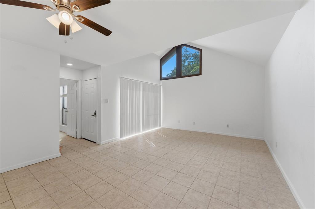 4607 Country Creek Drive Dallas, TX. Unit 1016