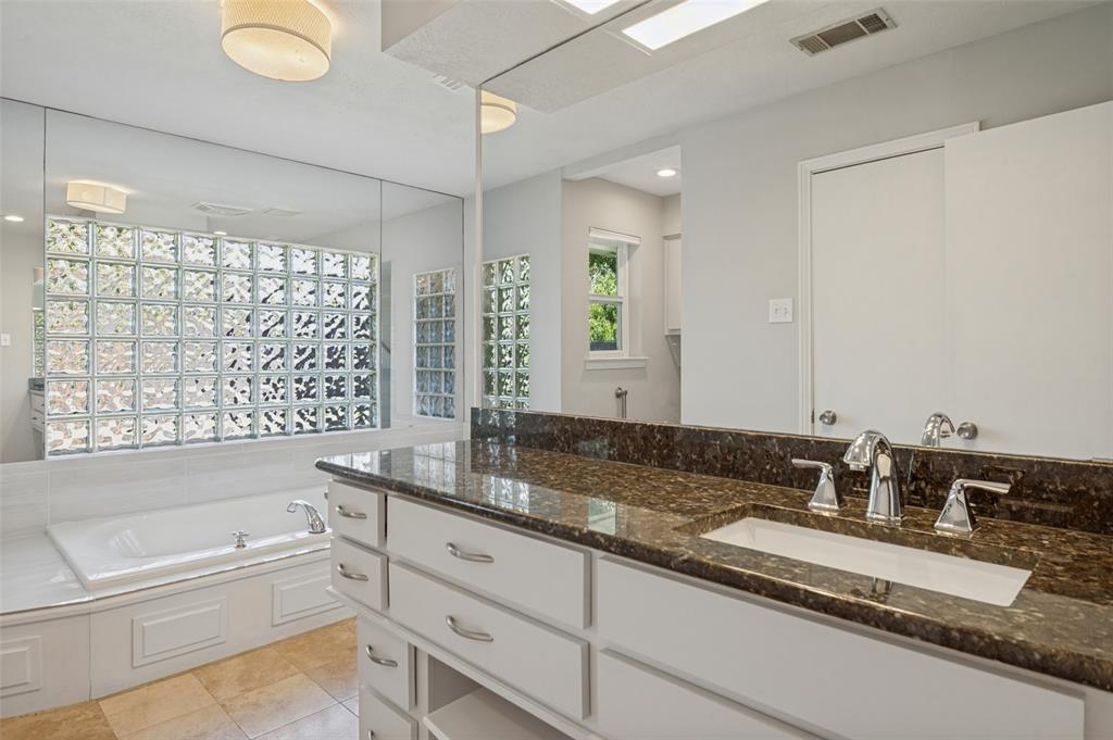 3843 Regent Drive, Dallas, TX 75229
