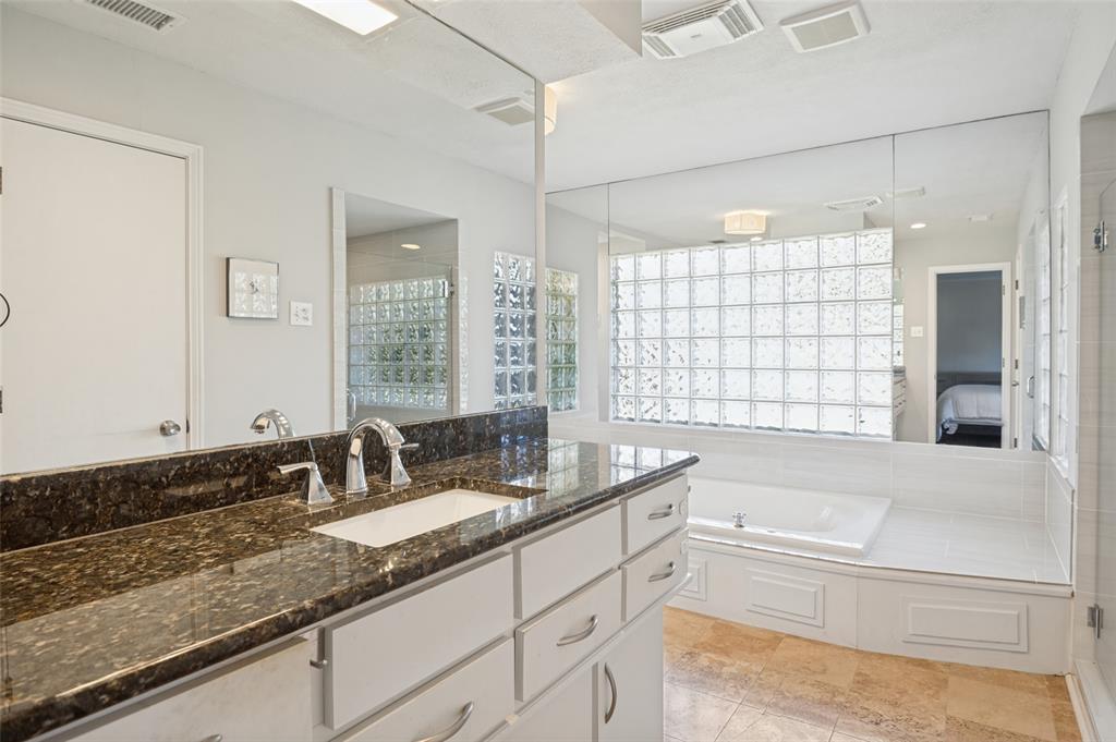 3843 Regent Drive, Dallas, TX 75229