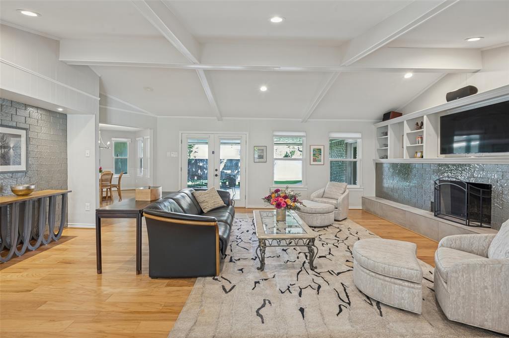 3843 Regent Drive, Dallas, TX 75229