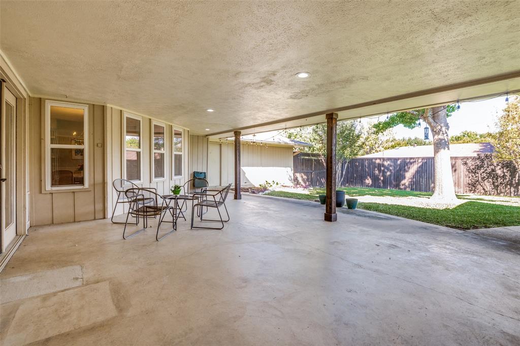 3843 Regent Drive, Dallas, TX 75229