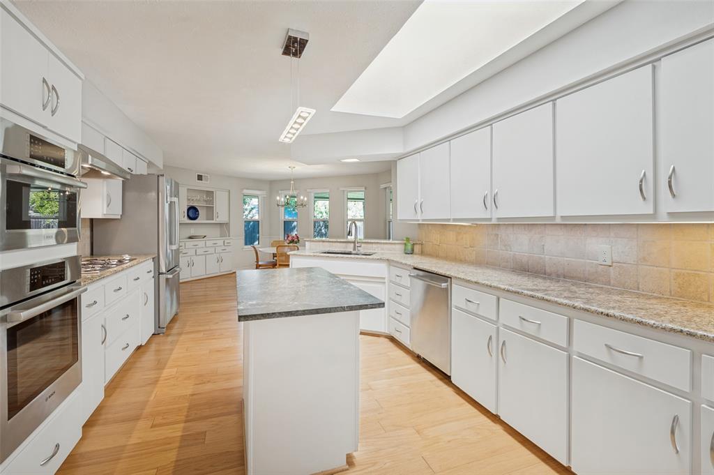3843 Regent Drive, Dallas, TX 75229