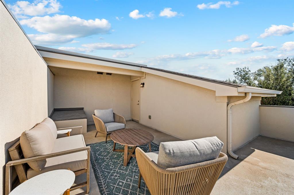 1303 Palm Springs Lane, Dallas, TX 75204