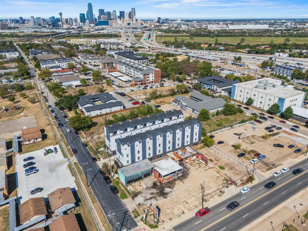 302 N Lancaster Avenue, Dallas, TX 75203