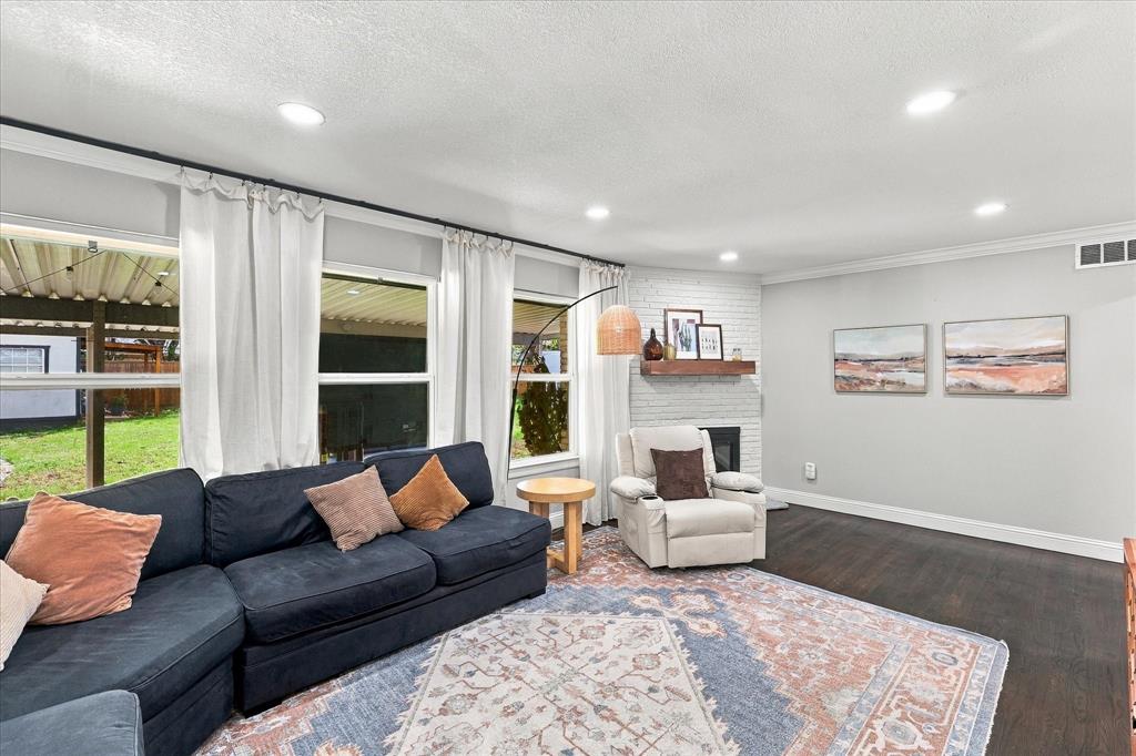 2740 Spruce Park Drive, Richland Hills, TX 76118