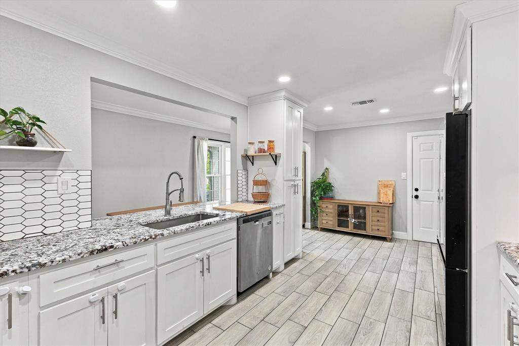2740 Spruce Park Drive, Richland Hills, TX 76118