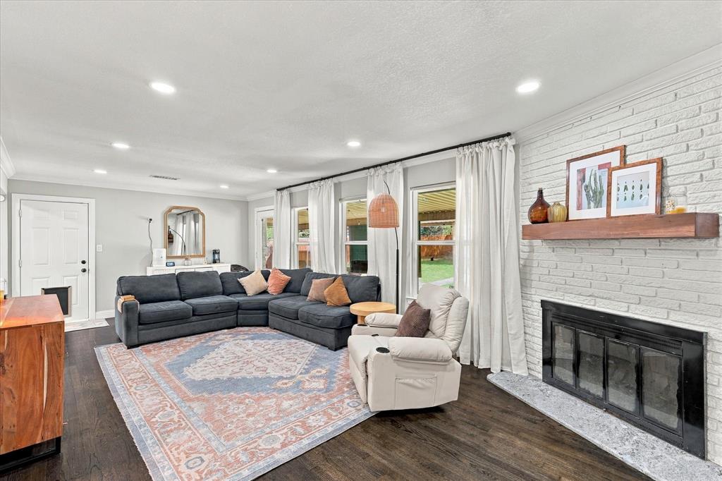 2740 Spruce Park Drive, Richland Hills, TX 76118